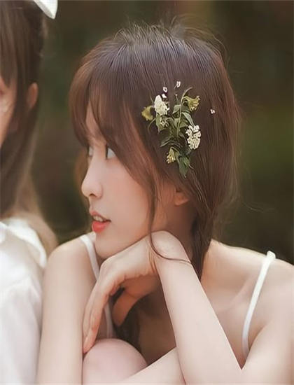 露露是一头犀牛美学价值分析：艺术美感与审美特征探讨