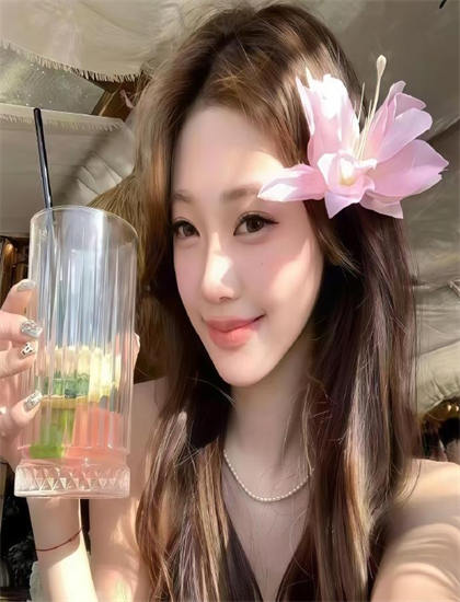 《余生漫漫顾怀瑾》叙事手法解析：时间线安排与视角切换技巧探讨